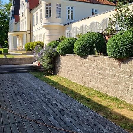 Chateau Radvanov Pension Mlada Vozice Exteriér fotografie